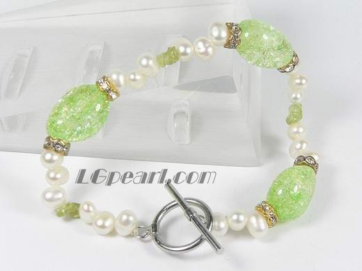 6-7mm white potato freshwater pearl bracelet with baroque crystal