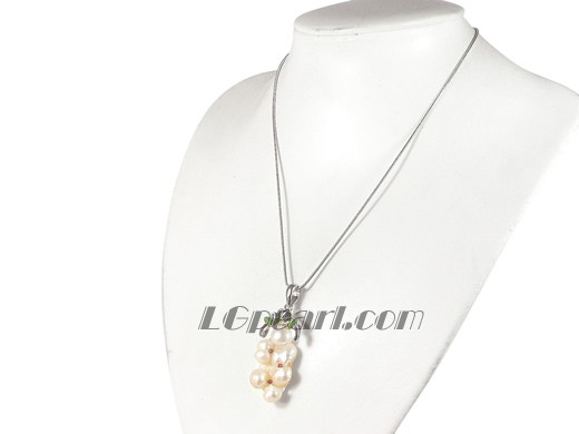 white strange regeneration pearl pendant