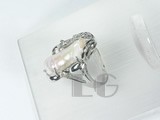natural white lute shape freshwater pearl ring