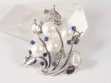 12mm flower shape white pearl brooch with zircon beads