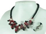 elegant 6mm black jade necklace with irregular coral
