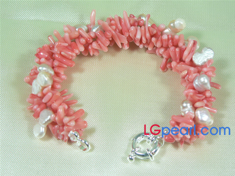 twisted 7-8mm freshwater pearl bracelet with red coral