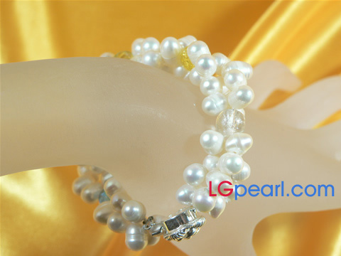 6-7mm white freshwater pearl bracelet with crystal beads